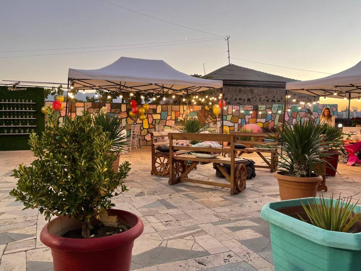 Exclusive Wine & Gastro Yard Hotel Yeghegnadzor Exterior photo